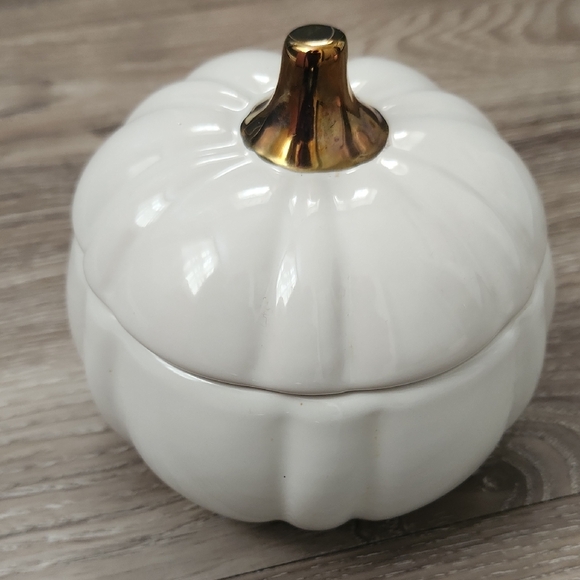 White Ceramic Candy Jar - Picture 1 of 5